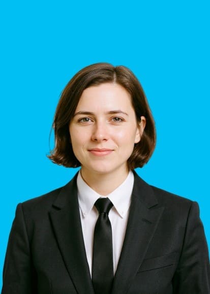 user1 Blue backgroundAI-generated ID photos